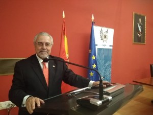 Manuel Sánchez Gómez-Merelo, Director de GET y de Programas de PIC en el IUGM iniciando el tema de “Las ciberamenazas, el último desafío sin resolver”.